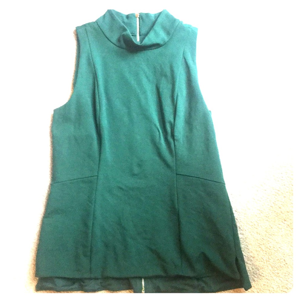 WHBM top